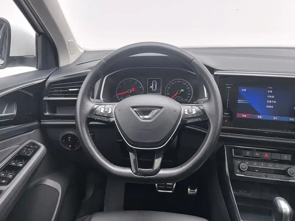 Фото 11 - Jetta VS5