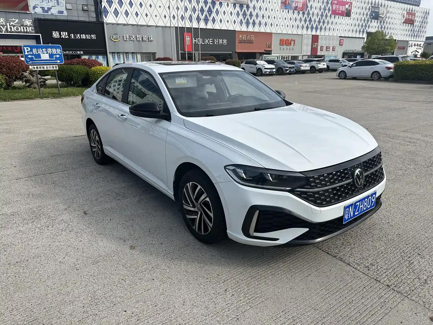 Volkswagen Lavida 2023 280TSI DSG Starlight Comfort Edition фото 7