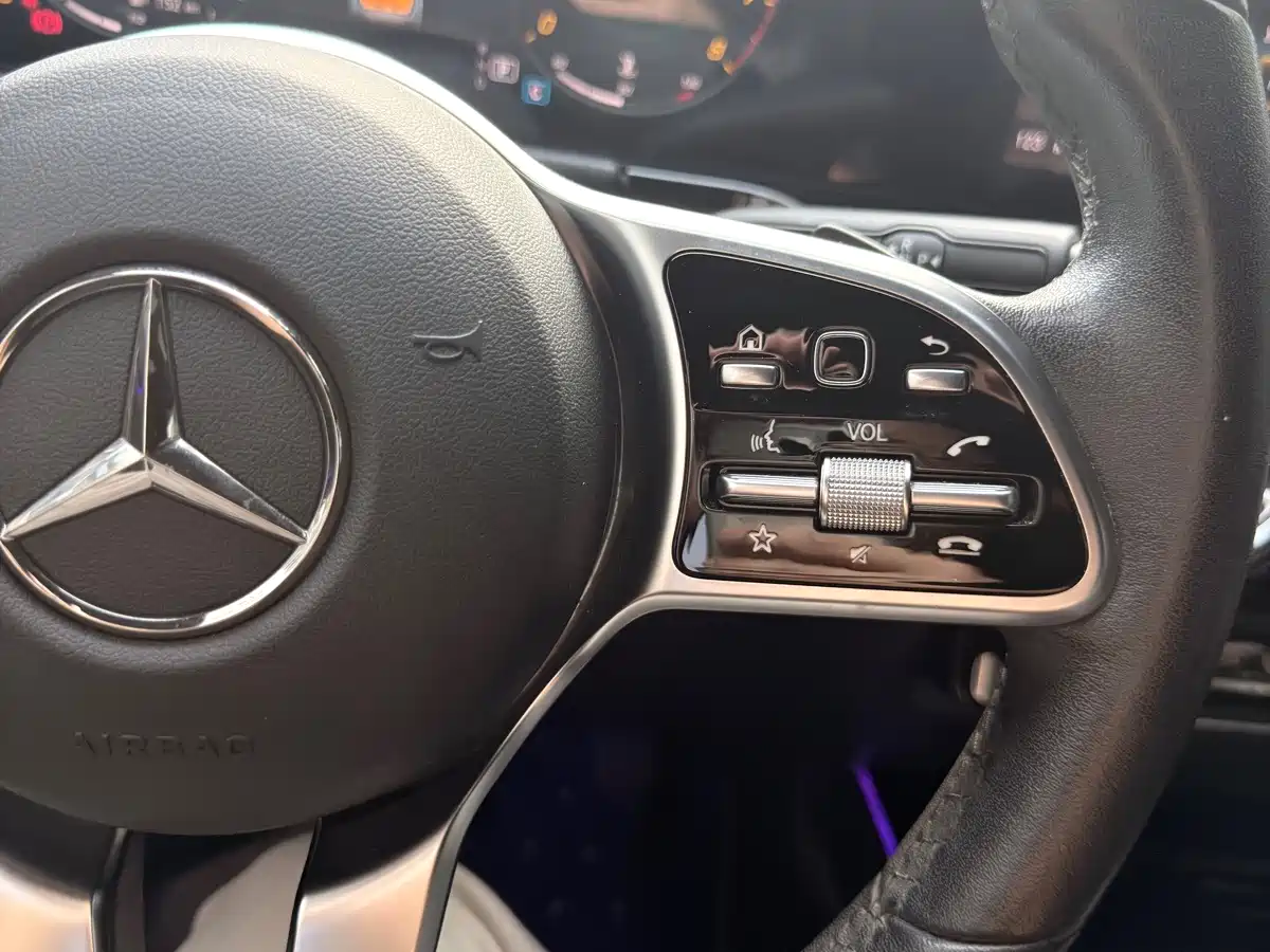 Фото 18 - Mercedes-Benz GLA