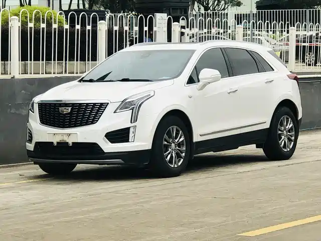 CADILLAC XT5