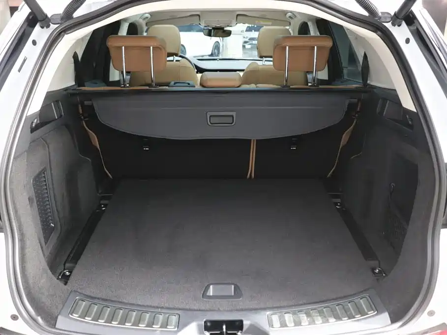 Land Rover Discovery Sport 2025 249PS Performance Tech Edition фото 31