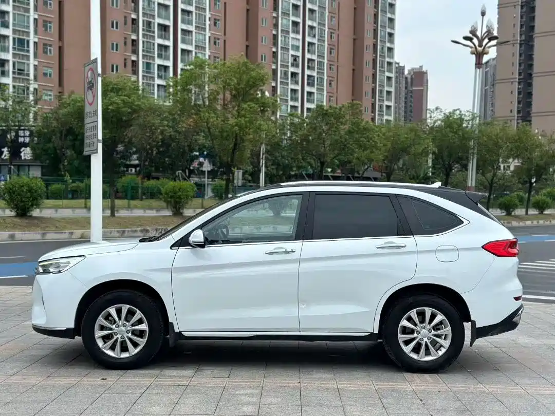 Haval M6 2021 PLUS 1.5T DCT Luxury Smart Connect фото 10