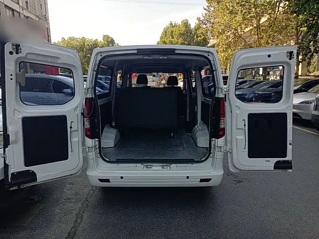 Changan Kaicheng Changan Ruixing EM80 2025 2024 Split-door Comfort 6 Seats 41.86kWh