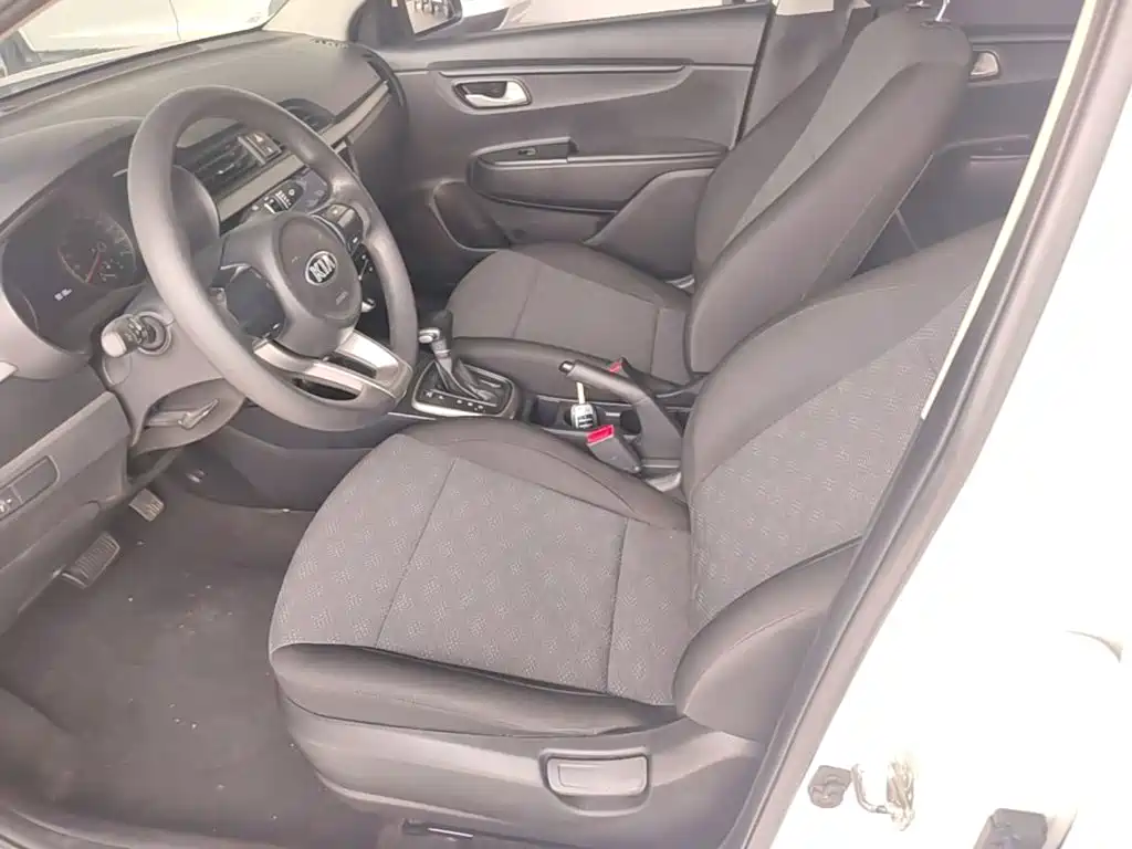 Kia K2 2018 2017 Sedan 1.4L AT GLS