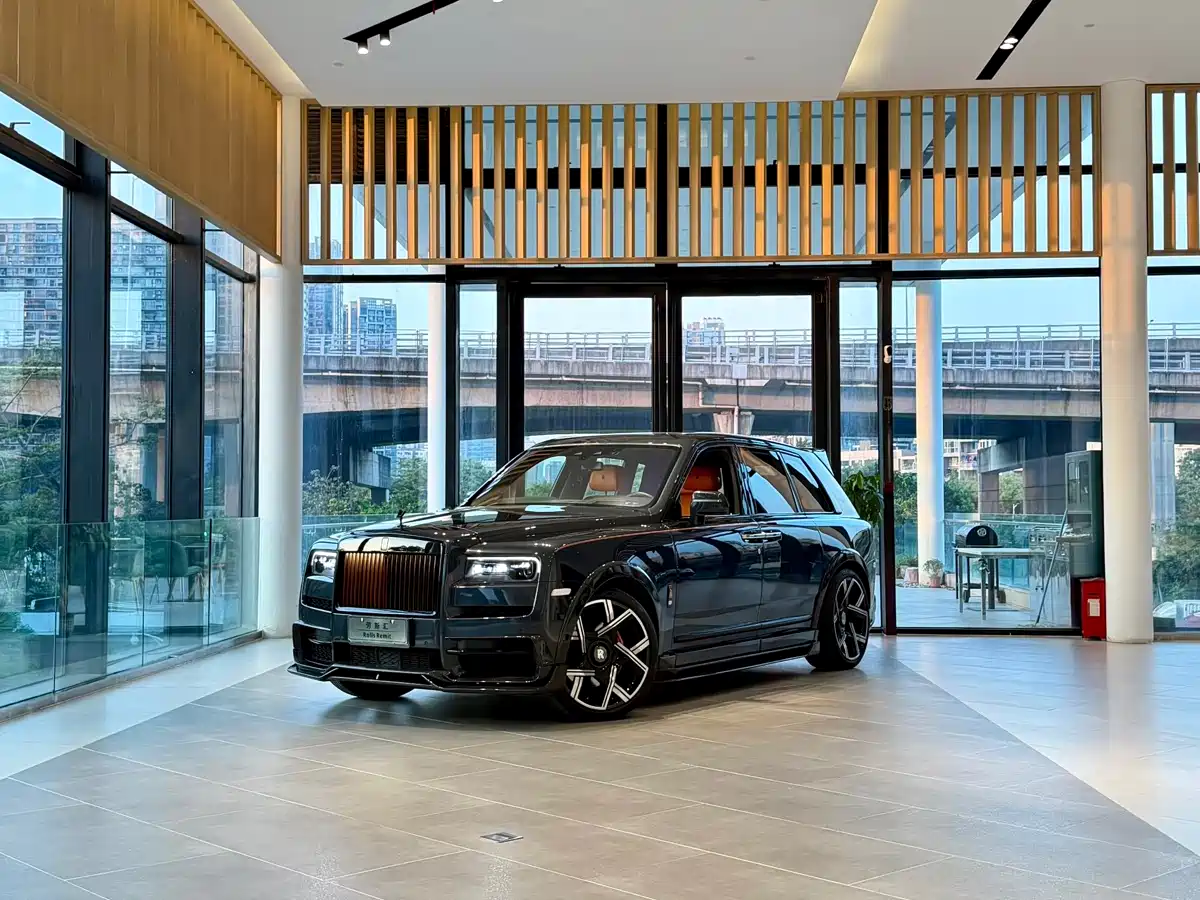 Rolls-Royce Cullinan 2019 2018 4-Seater Version