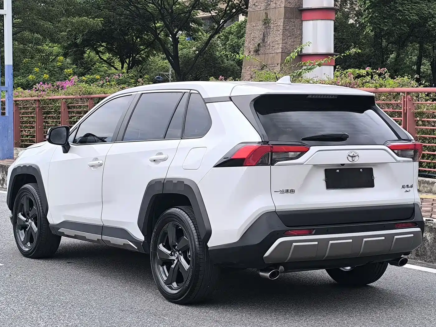 Toyota RAV4 Rongfang 2022 2.0L CVT 4WD Trend Plus Edition фото 5