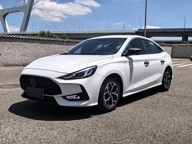 MG 5 Рестайлинг, 180DVVT CVT, Молодёжный Люкс