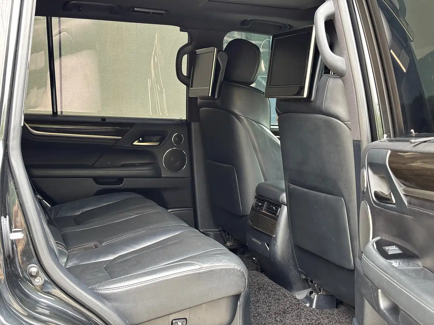Lexus LX 2017 570 Prestige Luxury фото 9