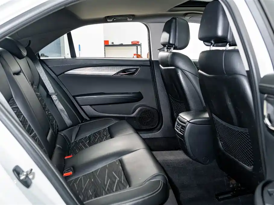 Cadillac ATS-L 2016 28T Technology фото 20