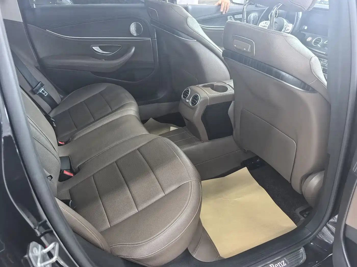 Mercedes-Benz E-Class 2020 Facelift E 300 L Fashion фото 4