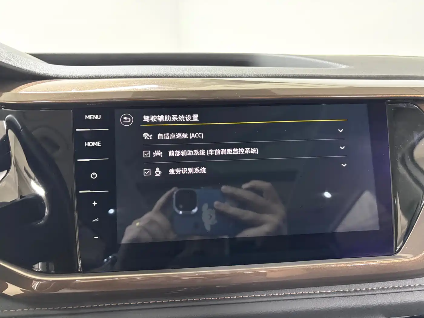 Volkswagen Tharu 2022 280TSI FWD Luxury Edition фото 18