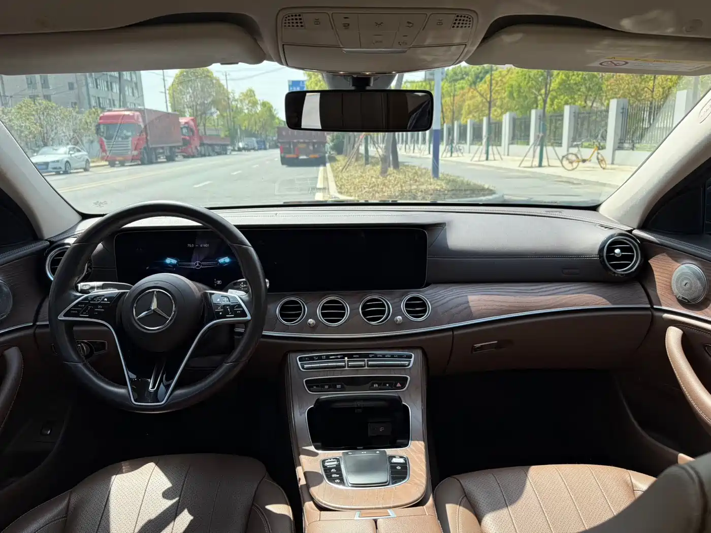 Mercedes-Benz E-Class 2021 E 300 L Fashion фото 13