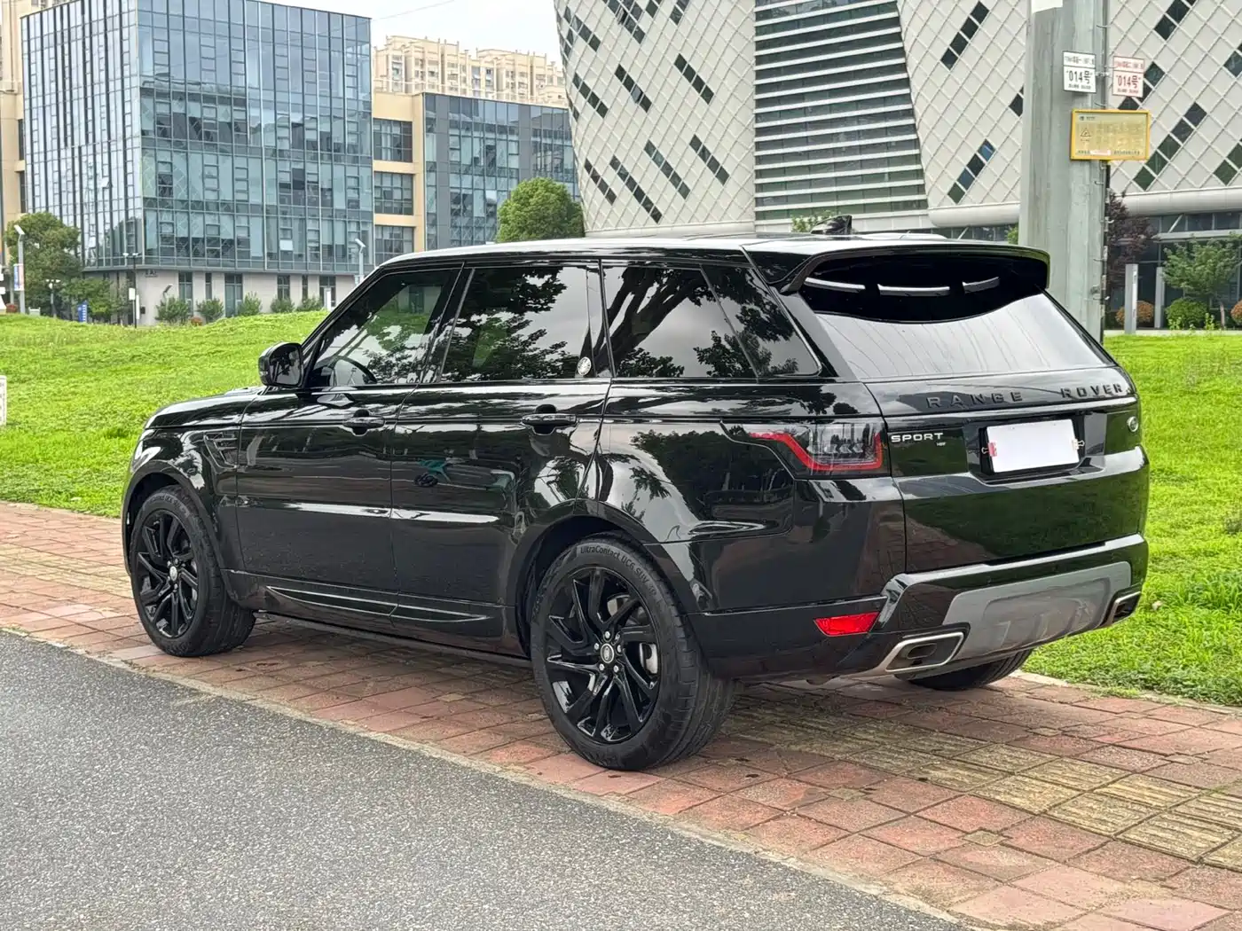 Land Rover Range Rover Sport 2020 3.0 L6 HSE DYNAMIC фото 7