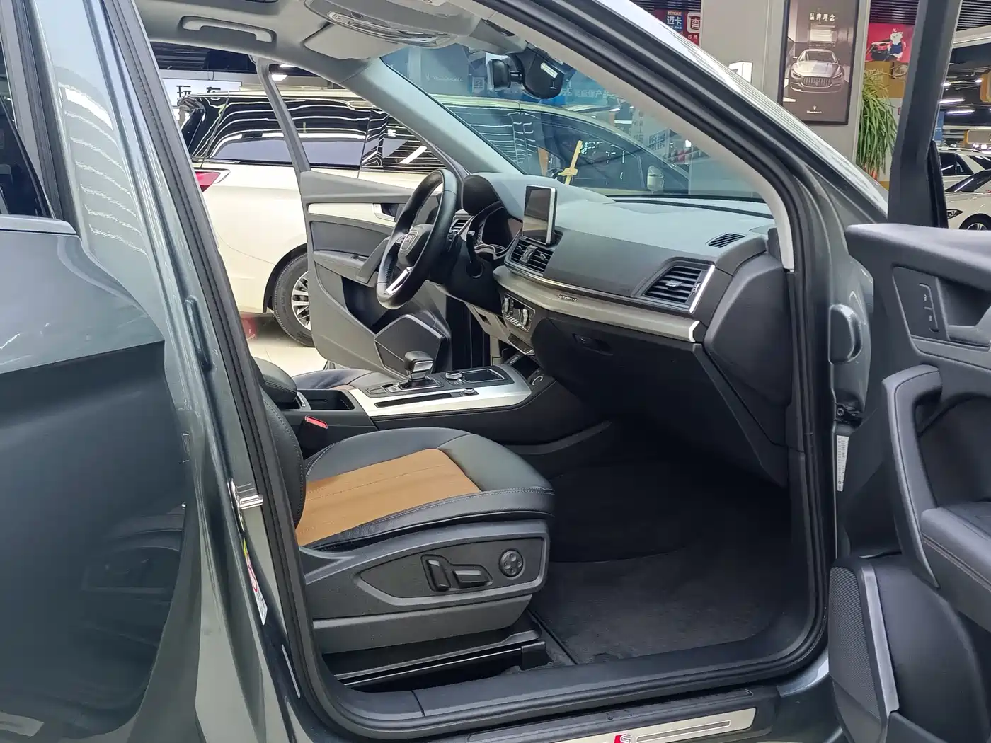 Audi Q5L 2020 40 TFSI Prestige Fashion фото 16