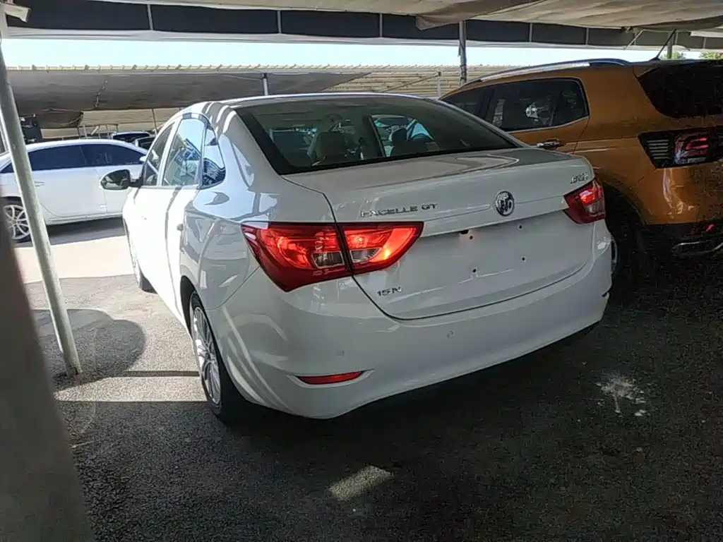 Фото 5 - Buick Excelle