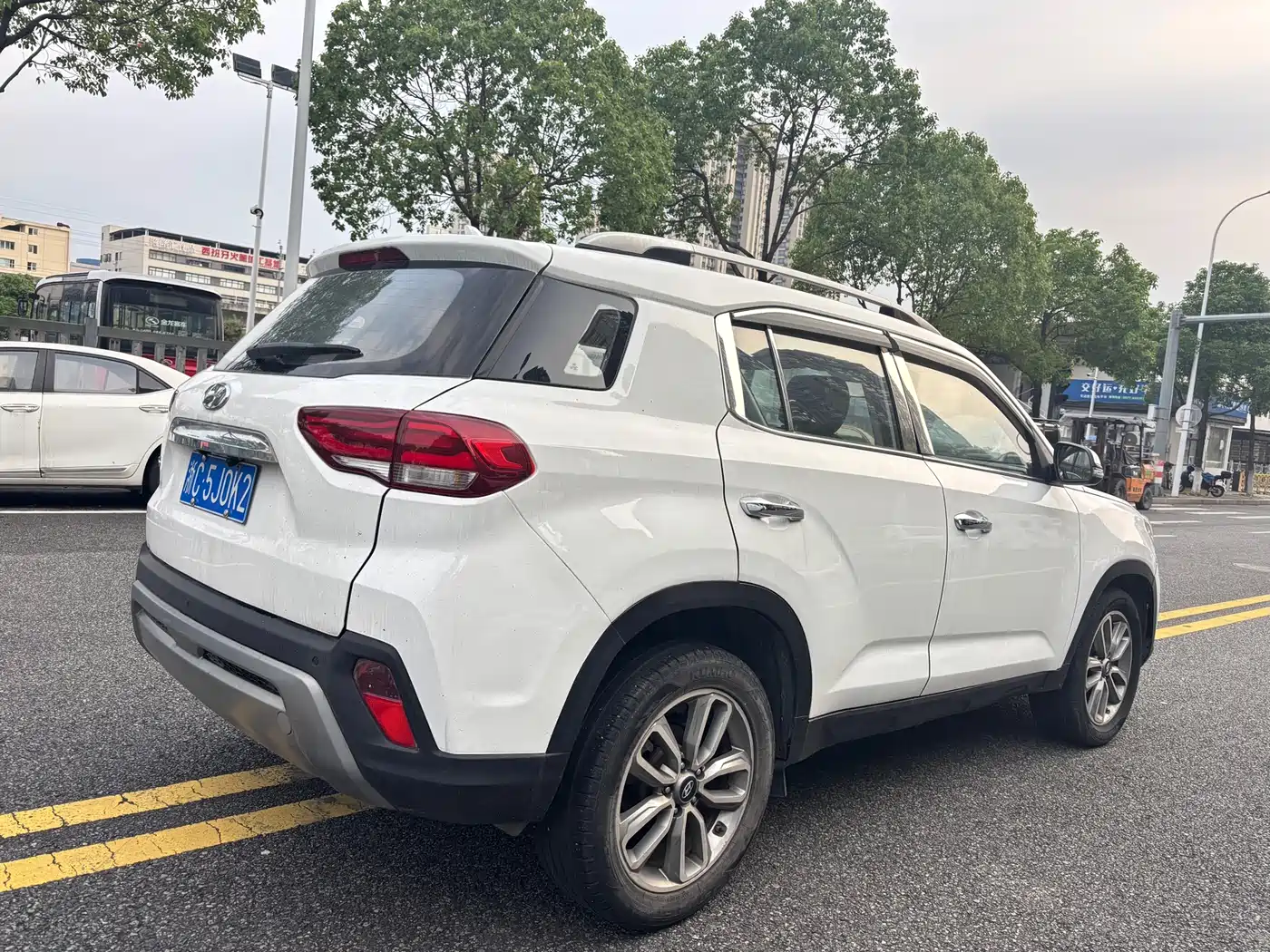 Hyundai Beijing Hyundai ix35 2018 2.0L Automatic 2WD Zhiyong·Enjoyment Edition фото 8