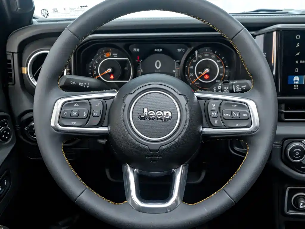 Jeep Wrangler 2025 2024 Model 2.0T Sahara Four-Door Version