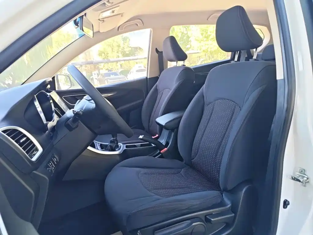Baojun 560 2017 2016 1.8L Manual Value