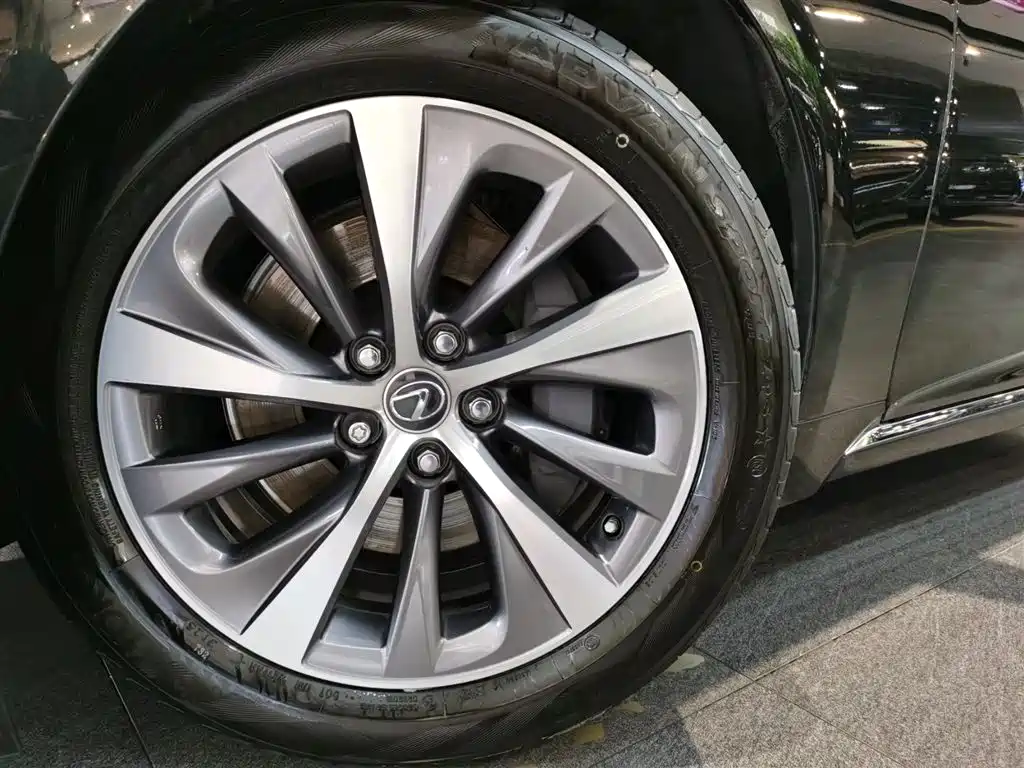 Lexus LS 2020 500h Excellence (China V) фото 17