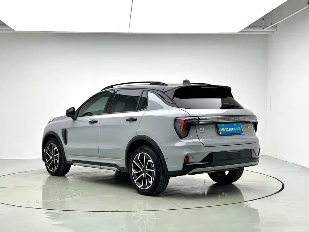 Photo 4 - Lynk & Co 01 EM-P