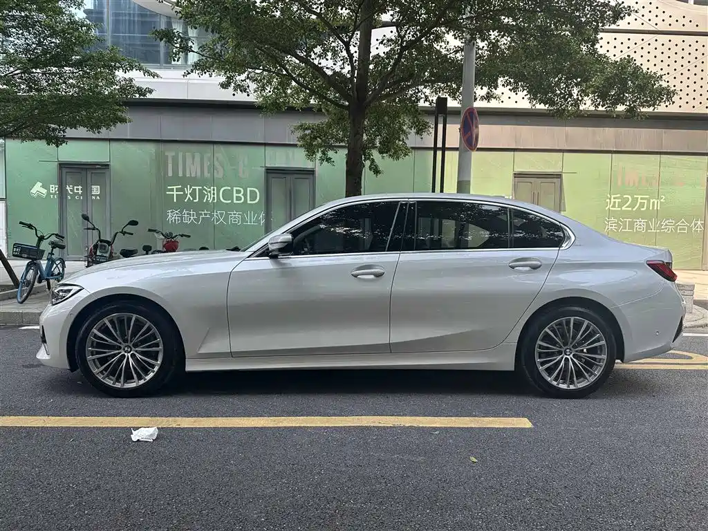 BMW 3 Series 2020 325Li Launch Edition фото 10