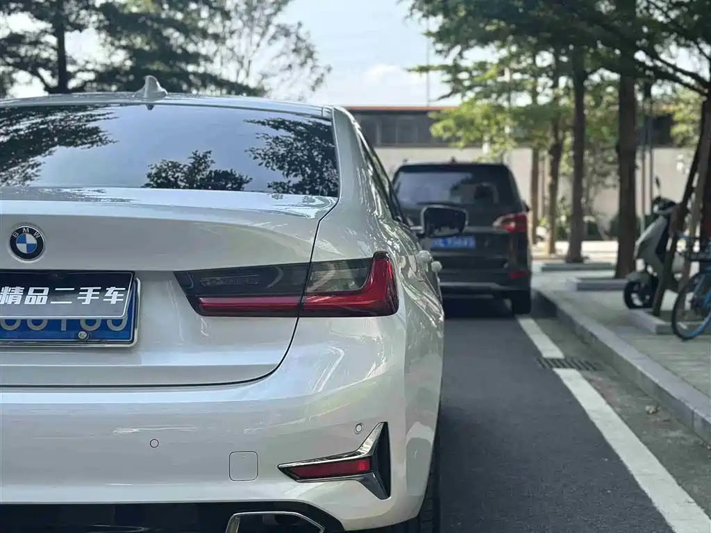BMW 3 Series 2020 325Li Launch Edition фото 11