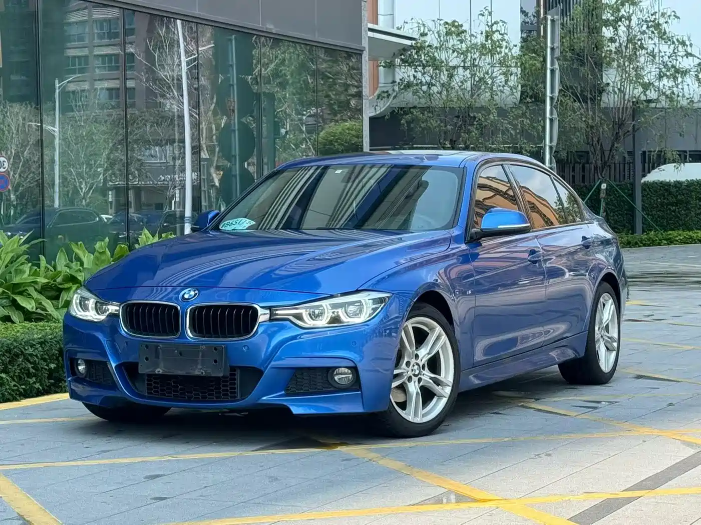 BMW 3 Series 2018 320Li Leading M Sport Package