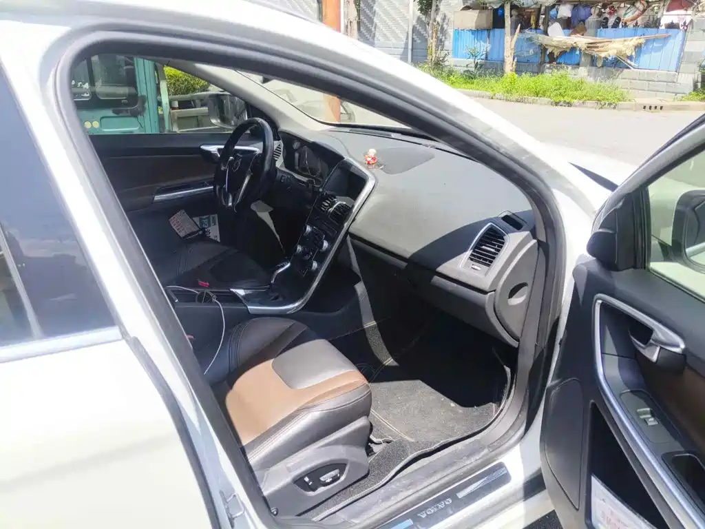 Volvo XC60 2015 2015 T5 AWD Smart Distance Edition