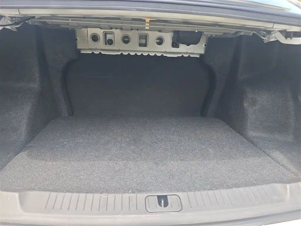 Buick Excelle 2021 Facelift 1.3T Auto Mild Hybrid Elite фото 12