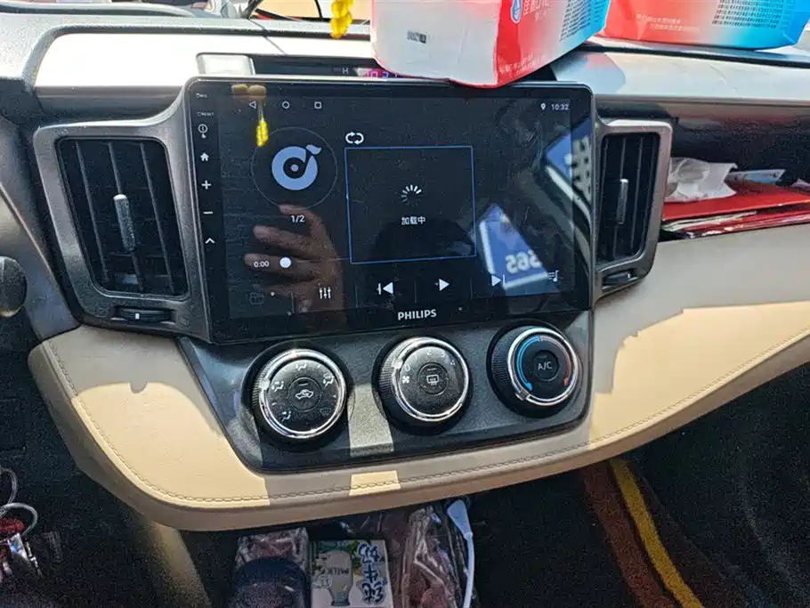 Toyota RAV4 Rongfang 2013 2.0L CVT 2WD Urban фото 13