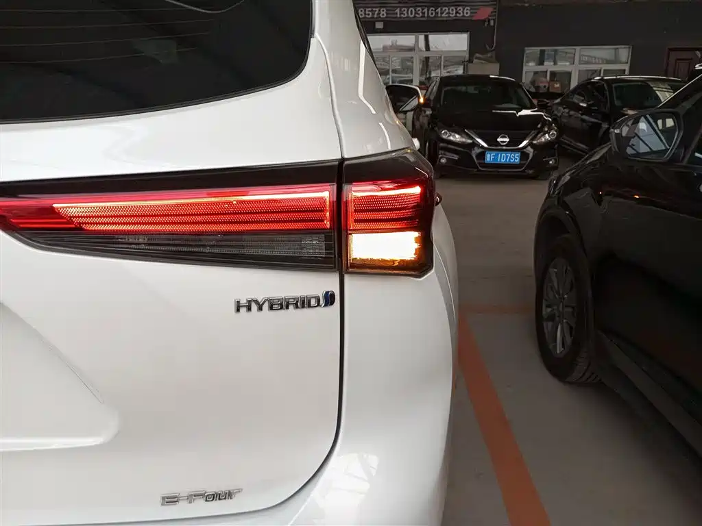 Toyota Crown Kluger 2021 2.5L HEV 4WD Elite фото 24