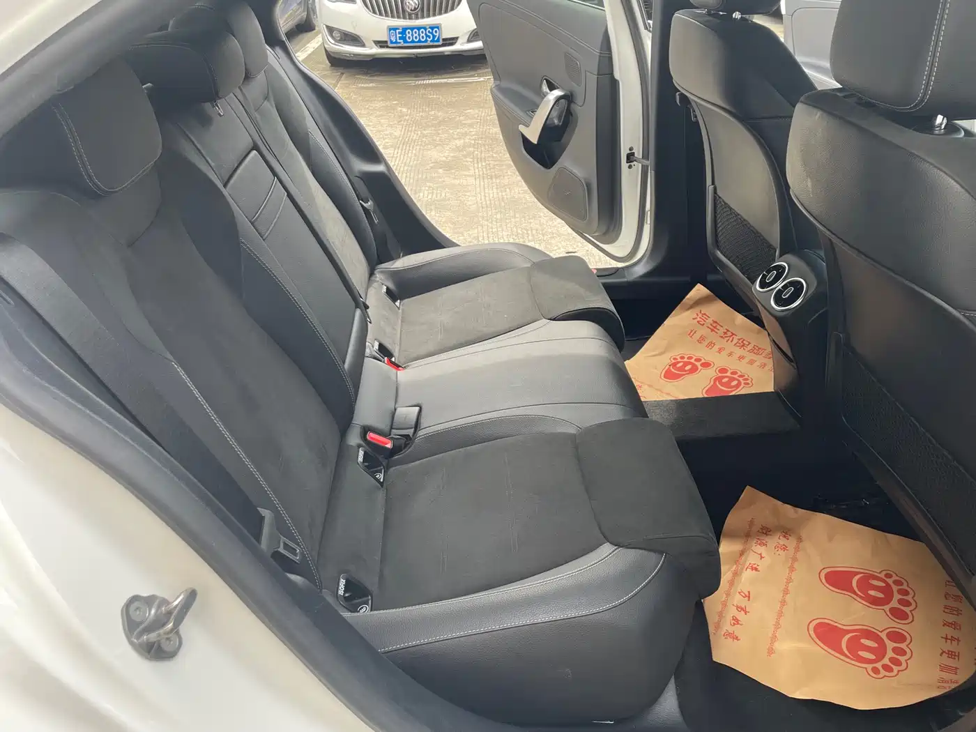 Mercedes-Benz A-Class 2019 A 180 L Sport Sedan фото 11