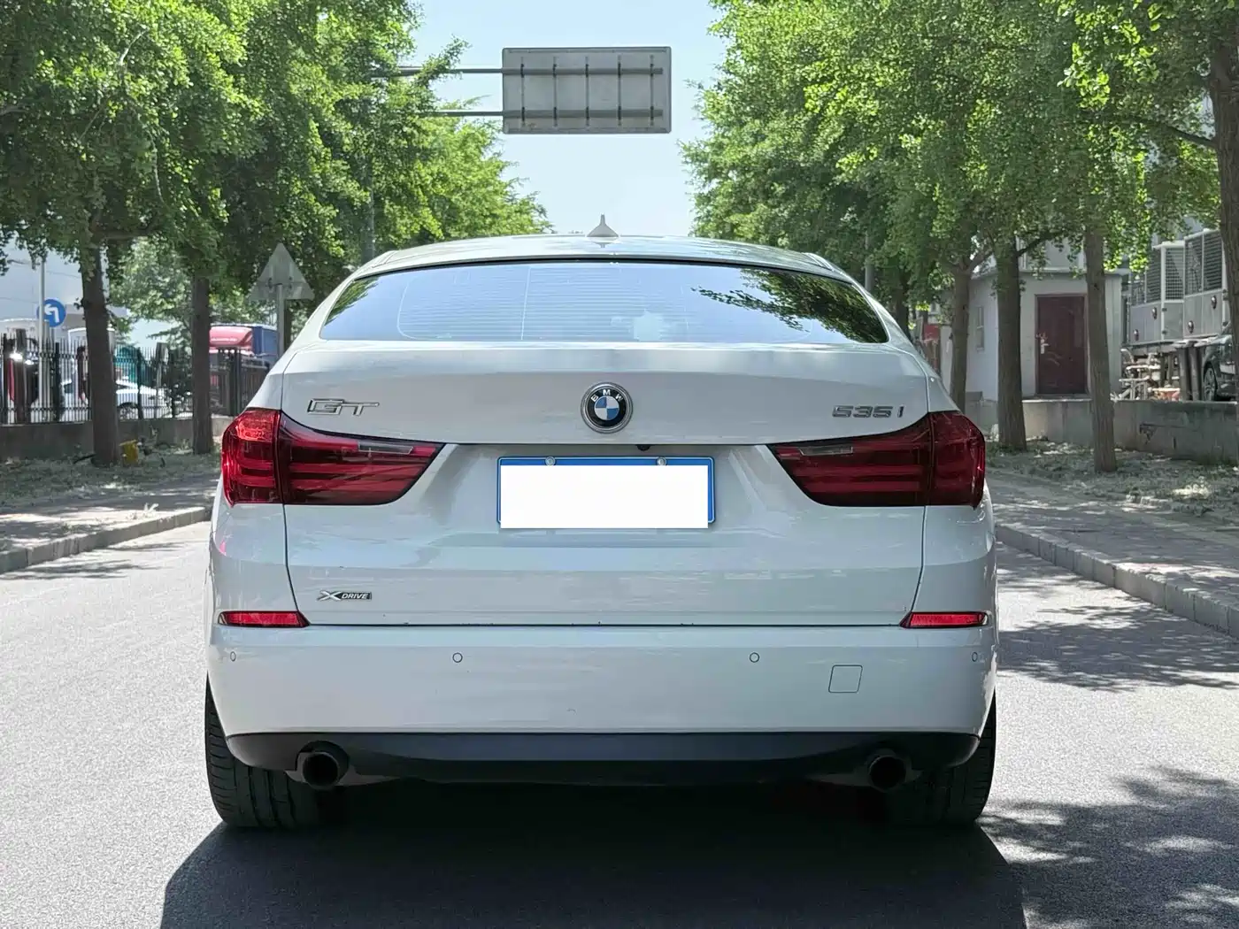 BMW 5 Series GT 2014 535i xDrive фото 18