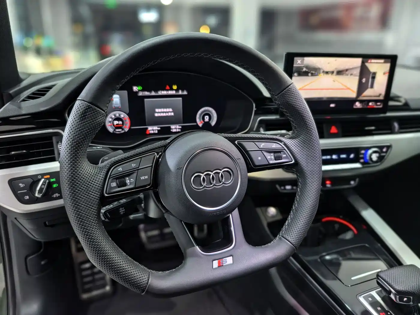 Audi A4 (Import) 2024 2023 Model Avant 40 TFSI Luxury Sport Version