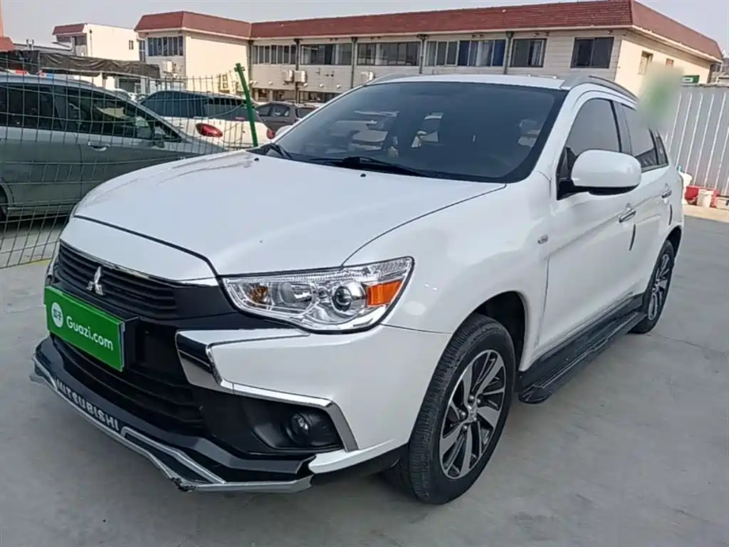 Mitsubishi ASX 2016 2.0L CVT 2WD Excellence Edition фото 2