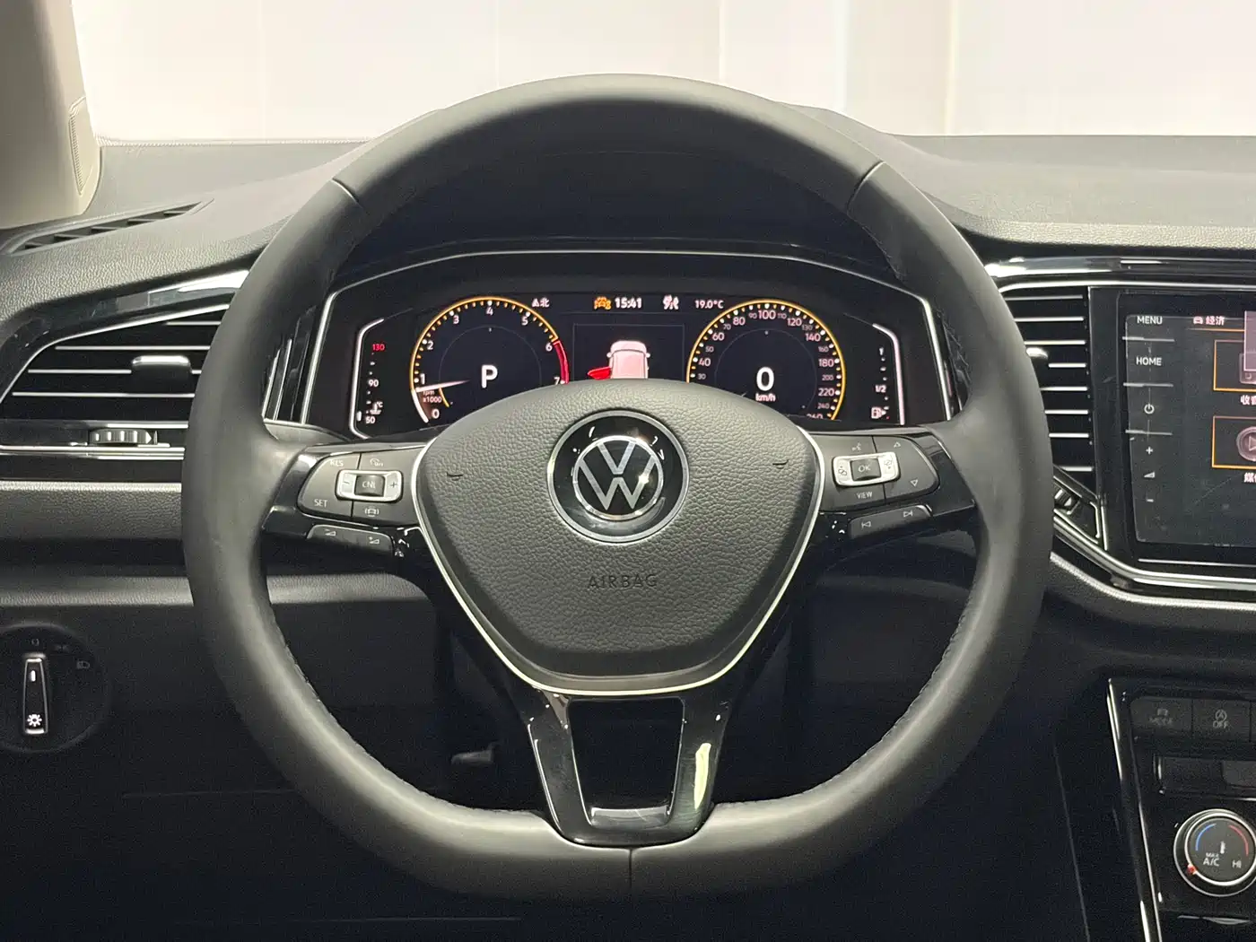 Volkswagen T-ROC 2022 280TSI DSG 2WD Comfort PLUS фото 7