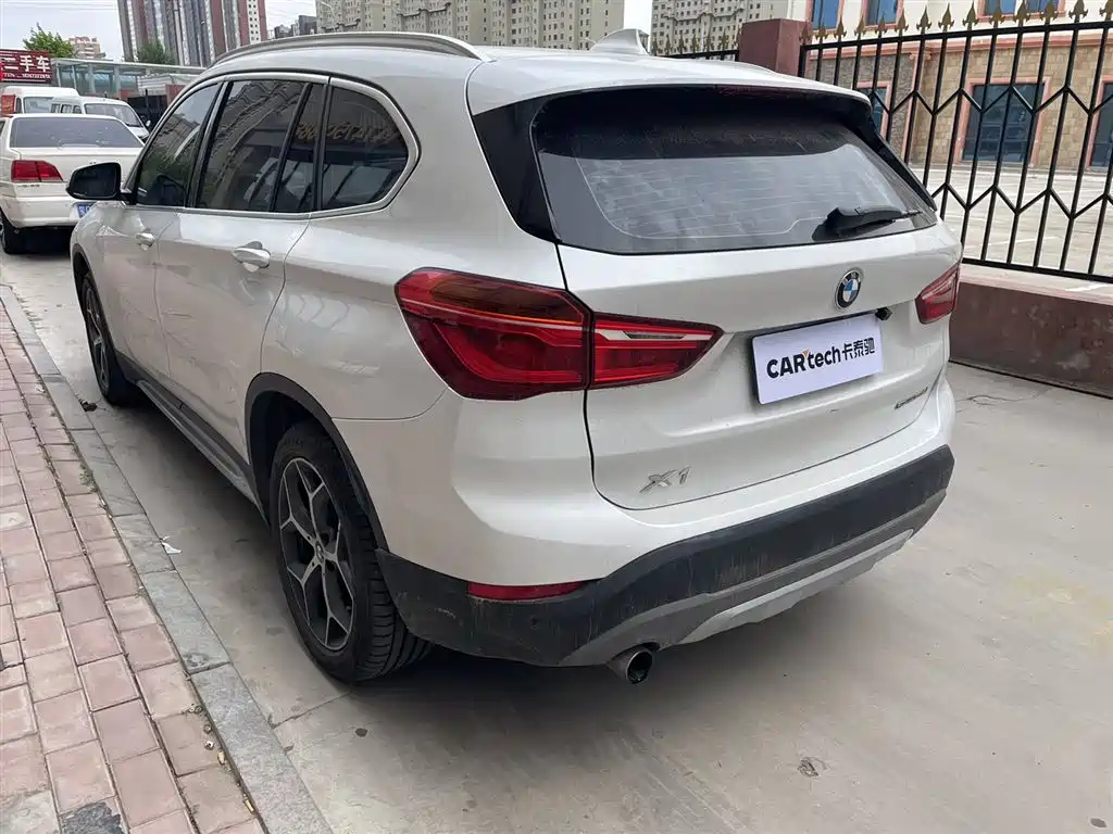 BMW X1 2018 sDrive18Li Premium Model фото 6