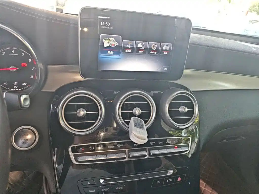 Mercedes-Benz GLC 2016 GLC 200 4MATIC фото 13