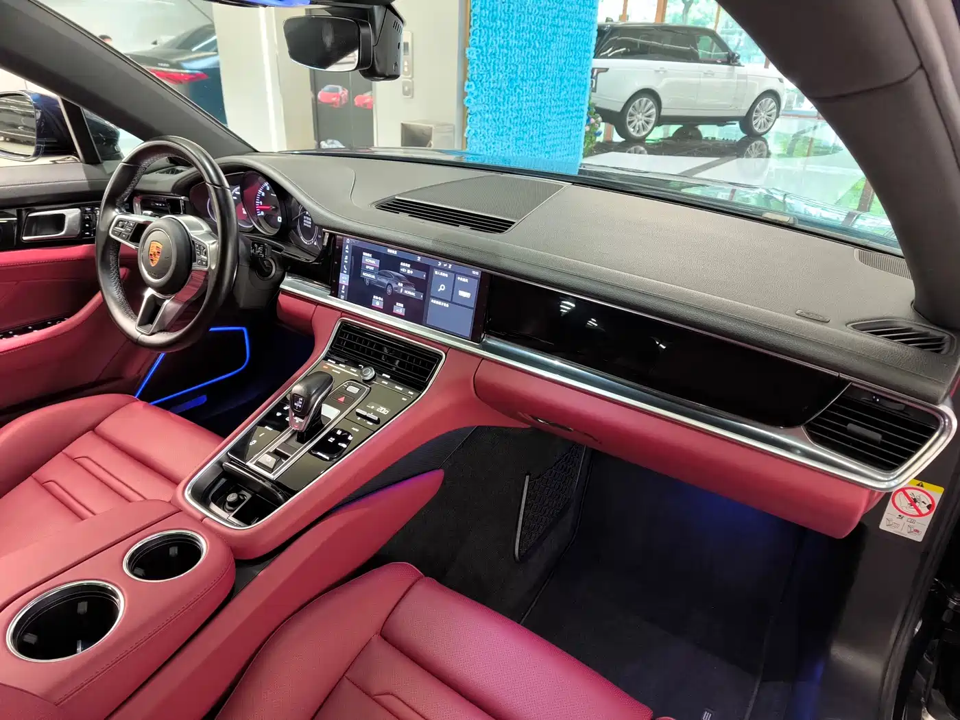 Porsche Panamera 2017 Panamera 4 Executive Long Wheelbase 3.0T фото 21