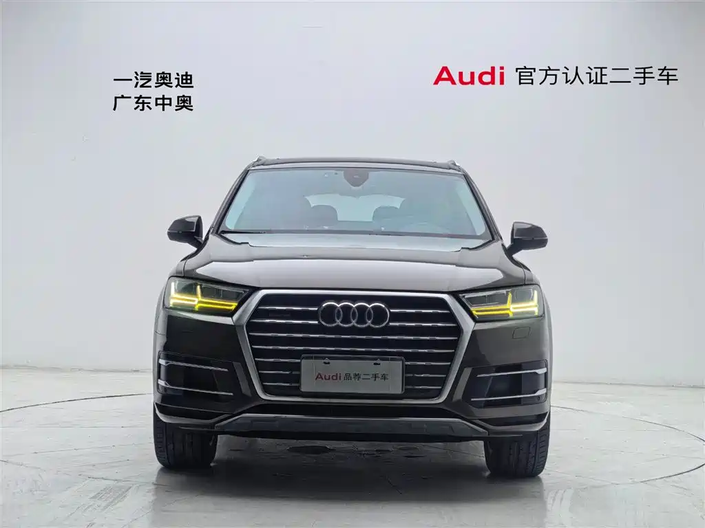 Audi Q7 2018 40 TFSI Comfort фото 2