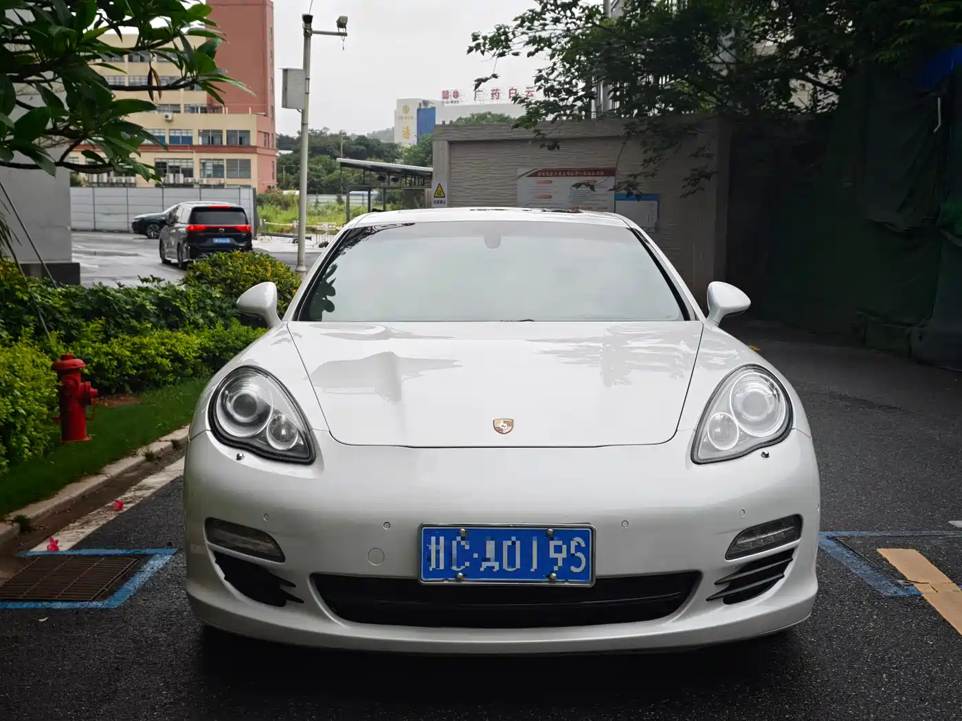 Porsche Panamera 2010 Panamera 3.6L фото 2