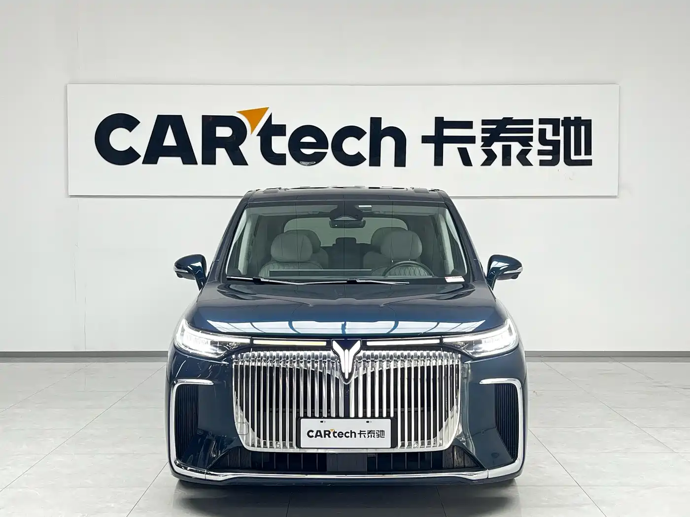 Voyah Auto Voyah Dreamer 2025 PHEV AWD Flagship Kunpeng Edition фото 2