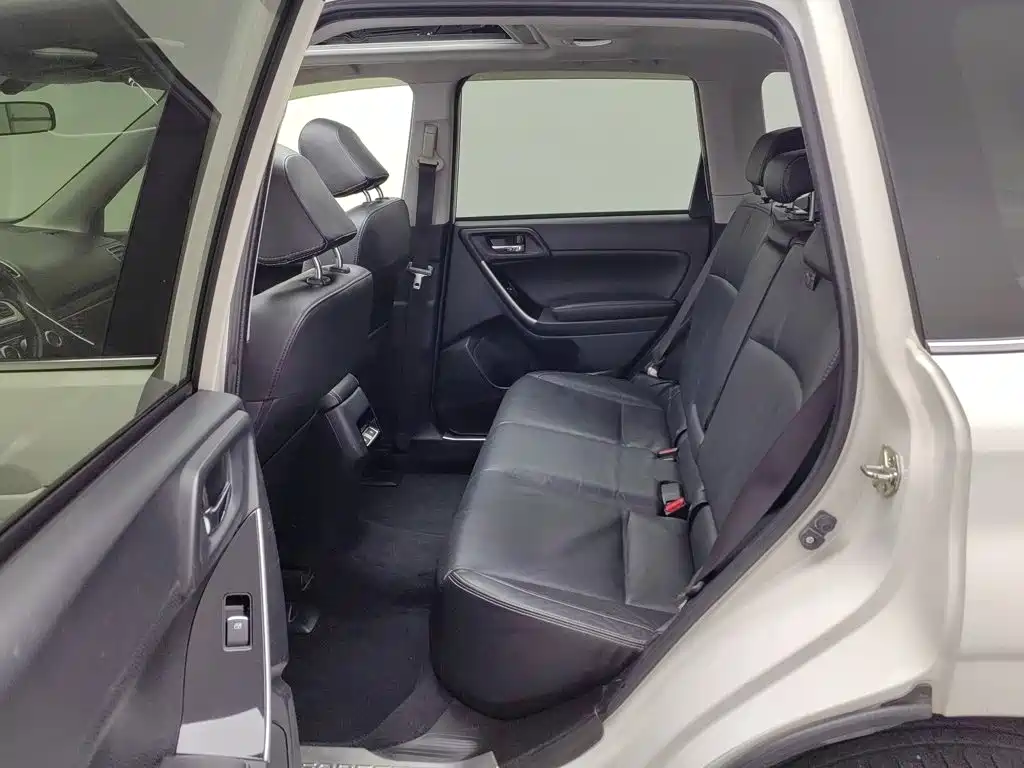 Фото 15 - Subaru Forester