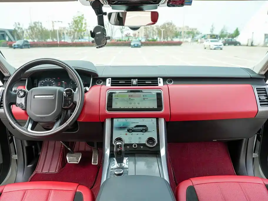 Land Rover Range Rover Sport 2020 3.0 L6 SE фото 8