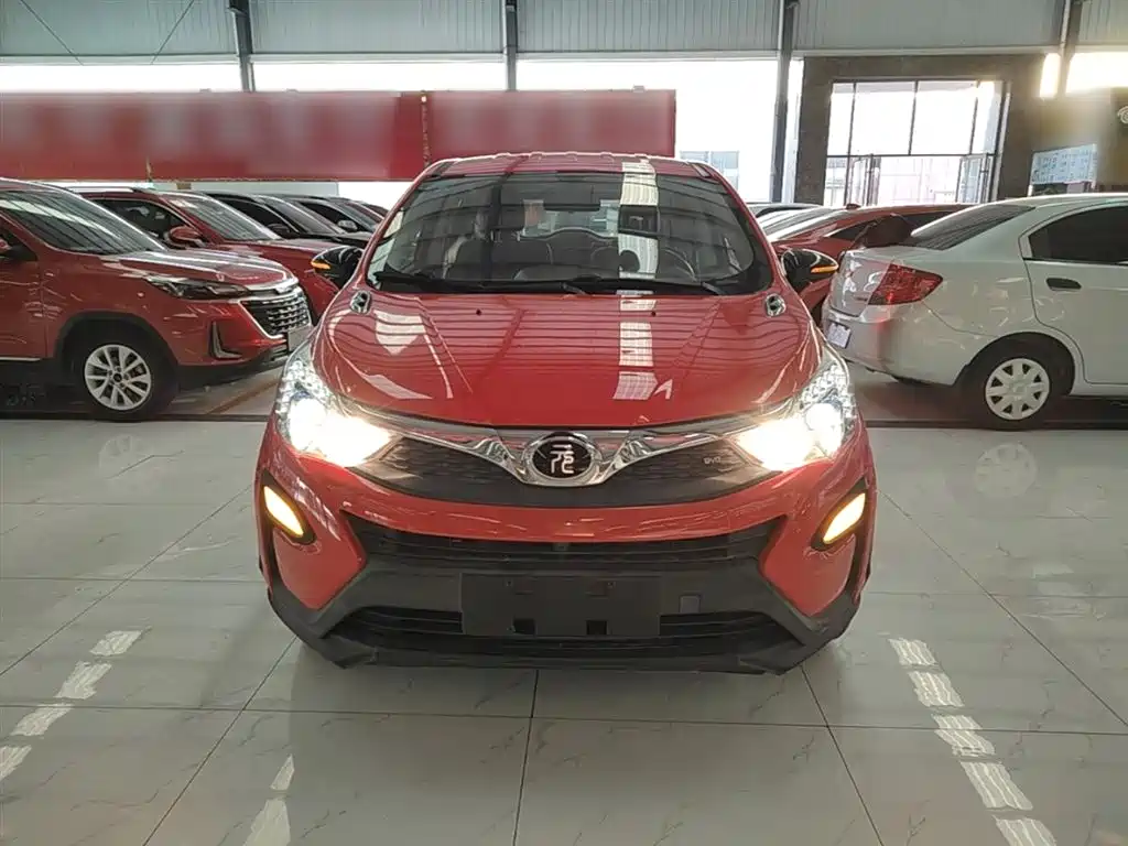 BYD Yuan 2016 1.5L Automatic Luxury фото 3