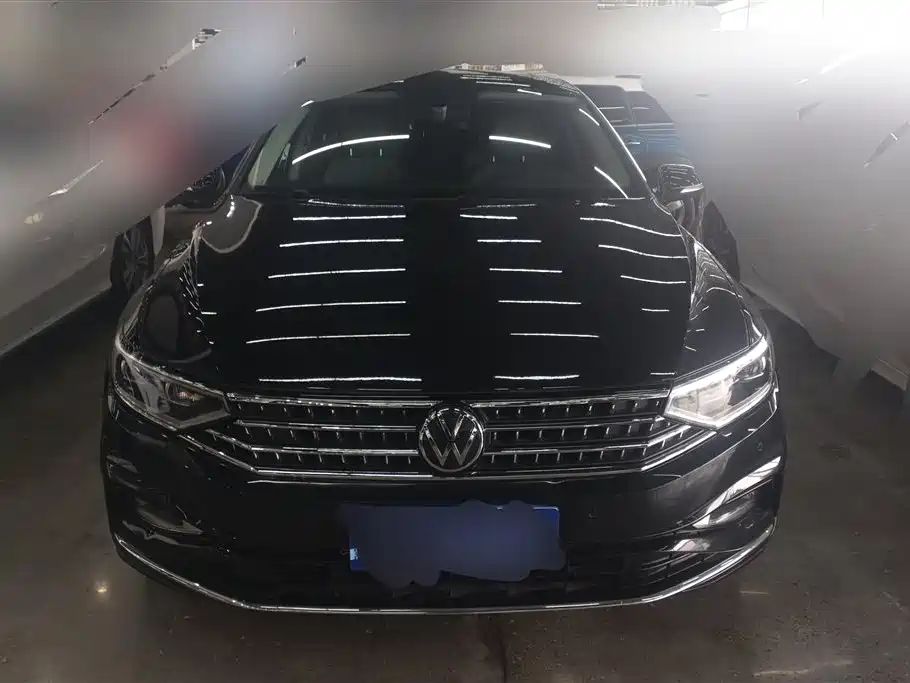 Volkswagen Magotan 2023 2 Million Units Anniversary Edition 330TSI DSG Leading Type фото 2