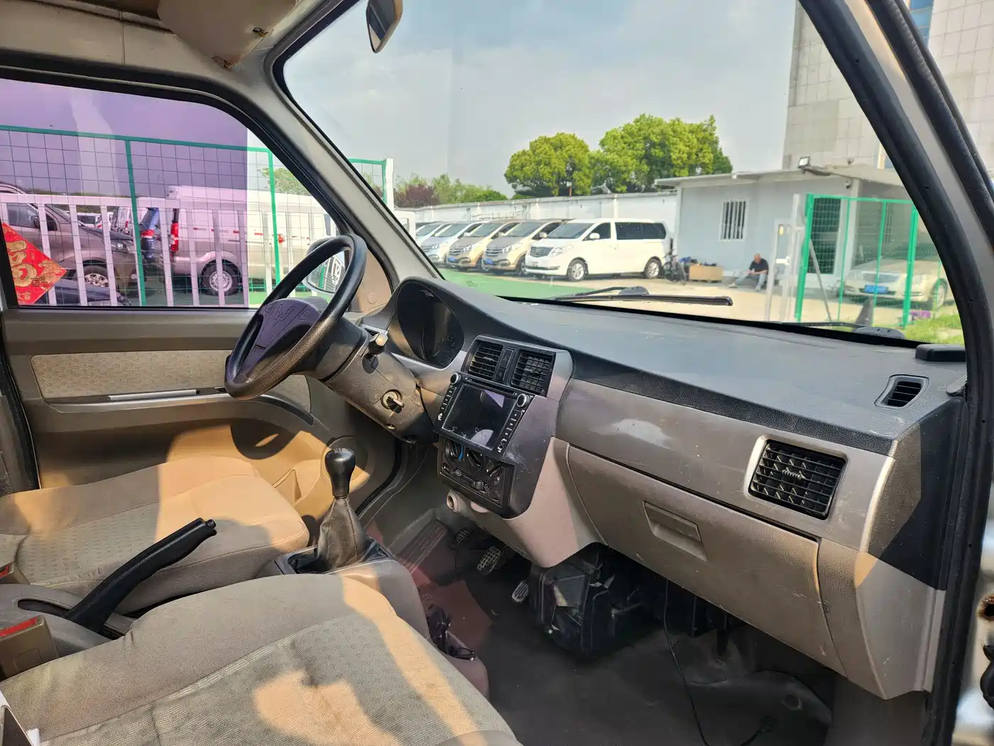 Wuling Motors Wuling Rongguang 2013 2011 1.2L Comfort Model