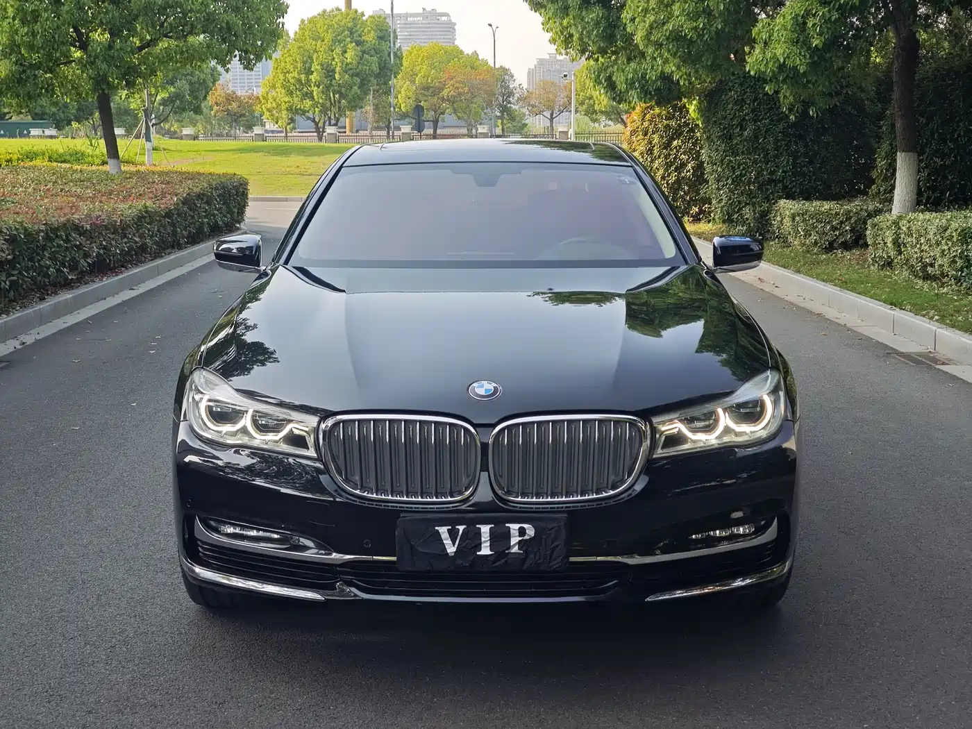 BMW 7 Series 2018 740Li Leading Type Excellence Package фото 2