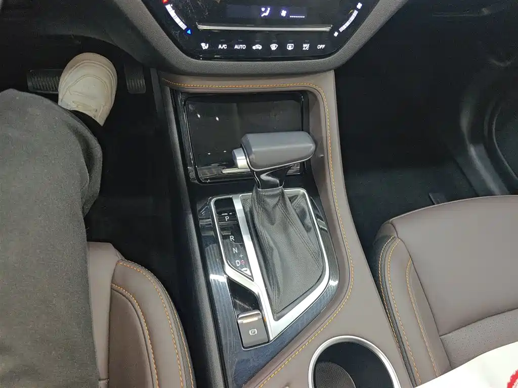 Changan CS35 PLUS 2019 2018 1.6L Automatic Cool Connect China V