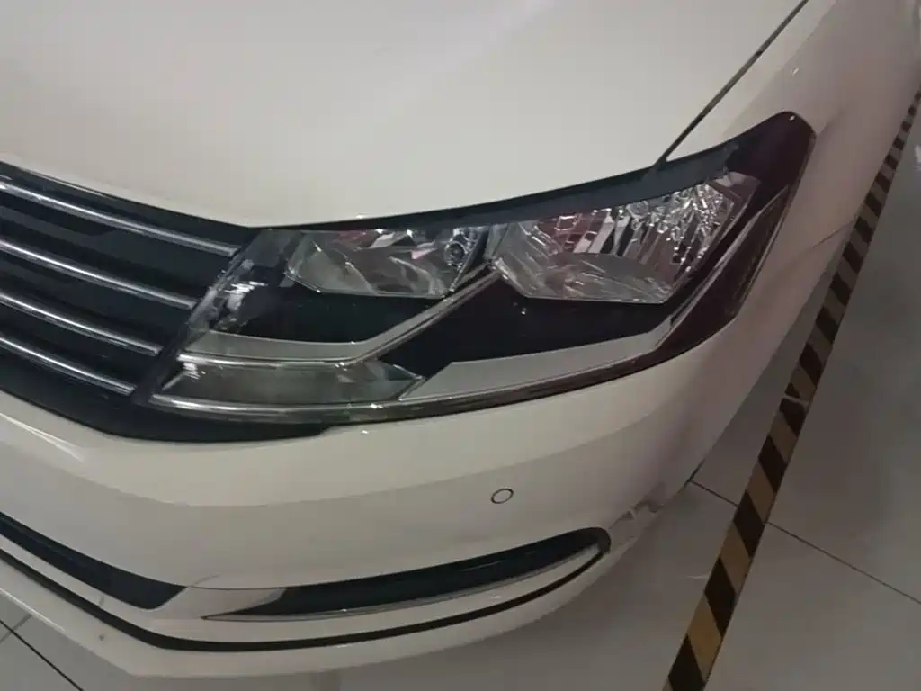 Volkswagen Lavida Tour 2017 2017 180TSI DSG Comfort Edition